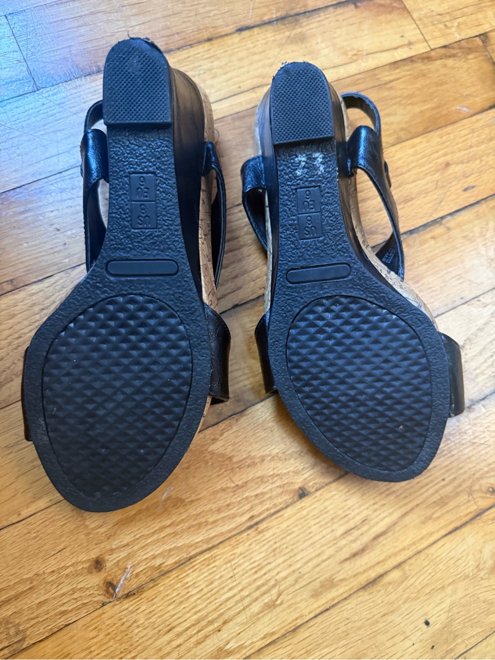 AEROSOLES Black Women's Slingback Sandals - Picture 3 of 5